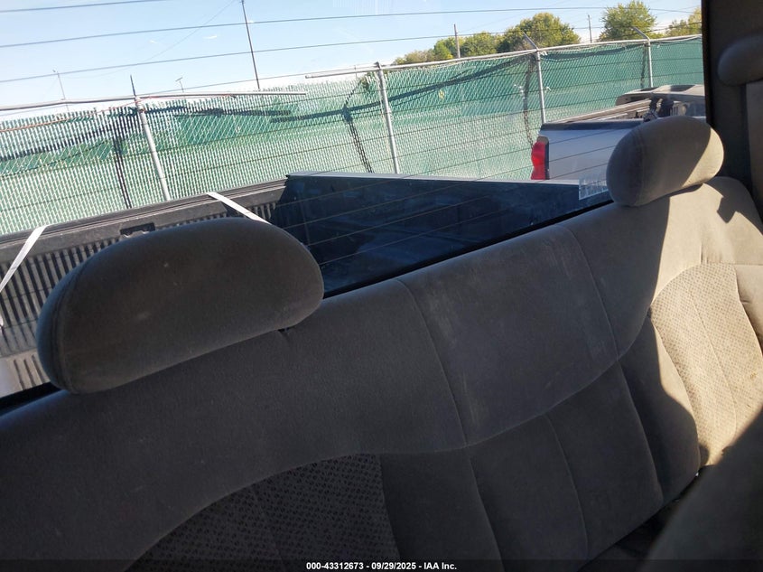 2GCEC19T3Y1312815 2000 CHEVROLET SILVERADO photo no. 8