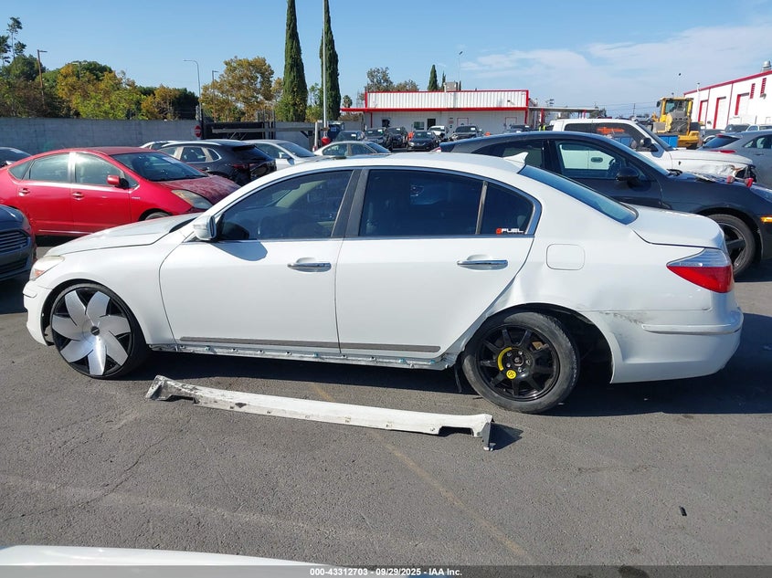 2011 Hyundai Genesis 4.6 VIN: KMHGC4DF6BU118489 Lot: 43312703