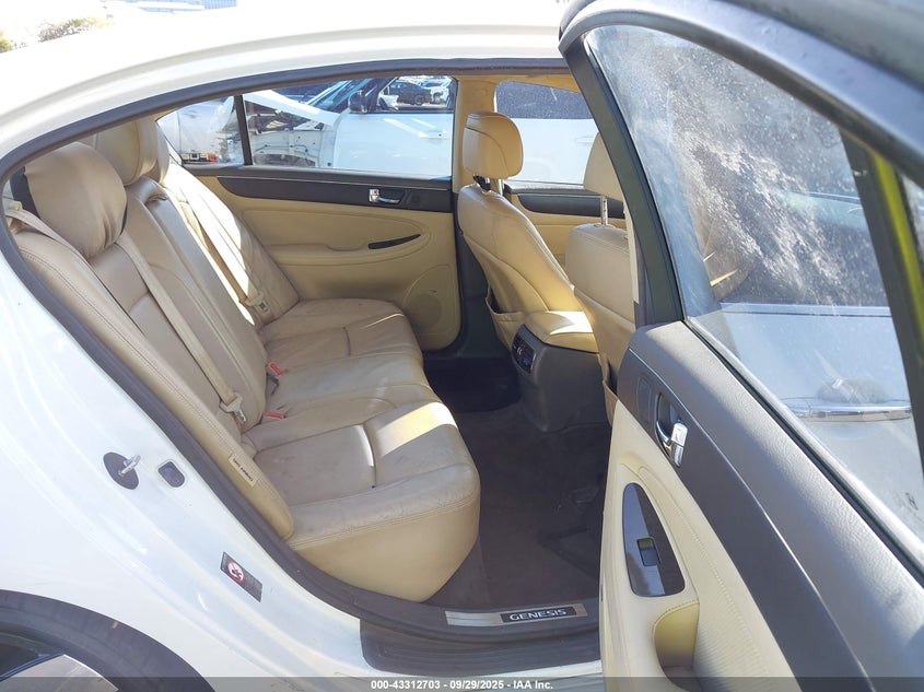 2011 Hyundai Genesis 4.6 VIN: KMHGC4DF6BU118489 Lot: 43312703