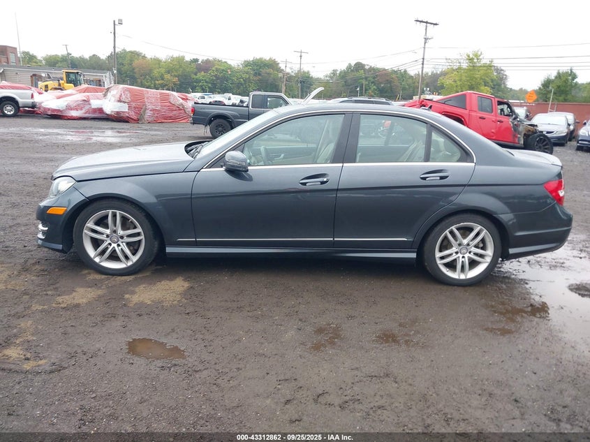 2013 MERCEDES-BENZ C 300 SPORT 4MATIC - WDDGF8AB7DR291776