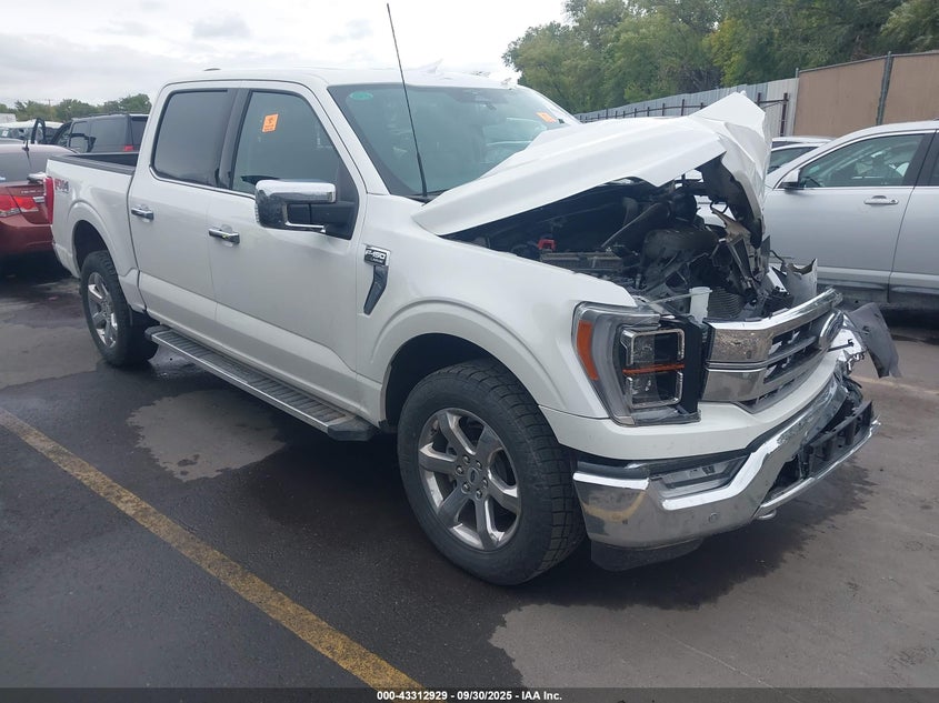 FORD F-150 LARIAT