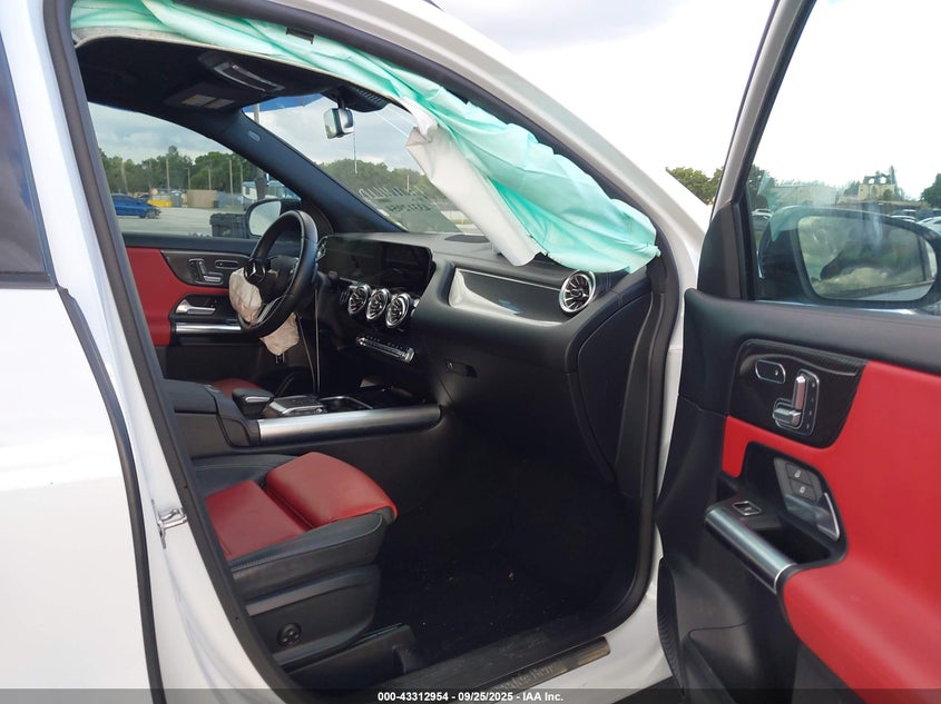 2023 MERCEDES-BENZ GLA 250 - W1N4N4GB3PJ444410