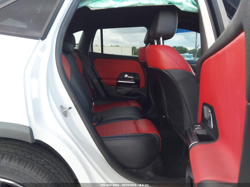 2023 MERCEDES-BENZ GLA 250 - W1N4N4GB3PJ444410