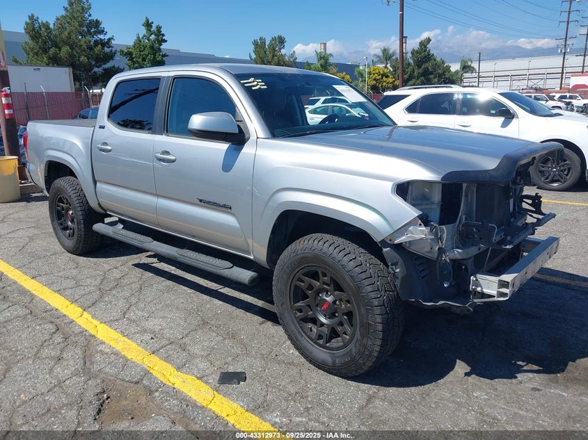 TOYOTA TACOMA SR5