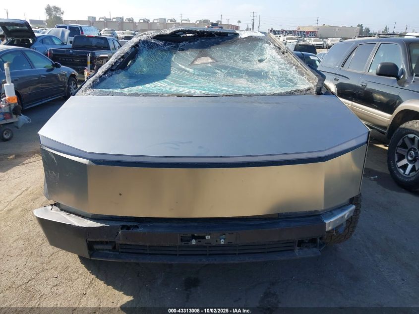 2024 Tesla Cybertruck All-Wheel Drive VIN: 7G2CEHED0RA040175 Lot: 43313008