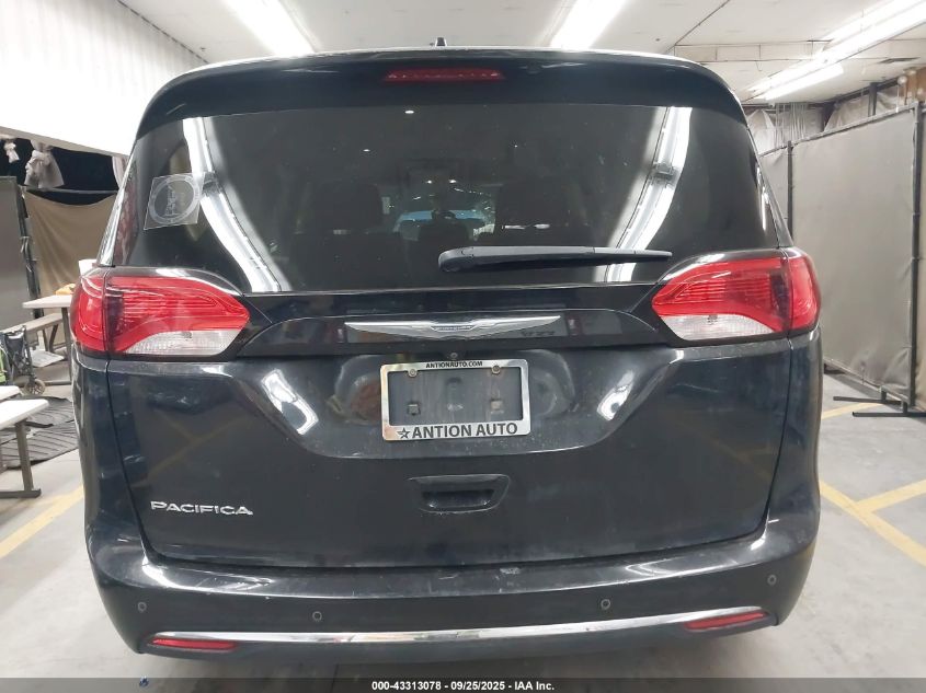 2017 Chrysler Pacifica Touring-L VIN: 2C4RC1BG6HR514368 Lot: 43313078