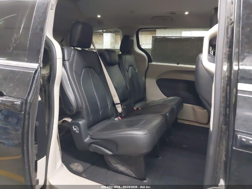 2017 Chrysler Pacifica Touring-L VIN: 2C4RC1BG6HR514368 Lot: 43313078