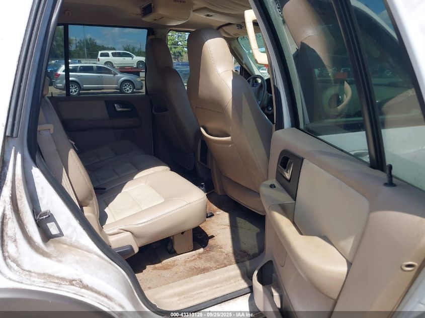 2004 Ford Expedition Eddie Bauer VIN: 1FMPU18L44LB76993 Lot: 43313128
