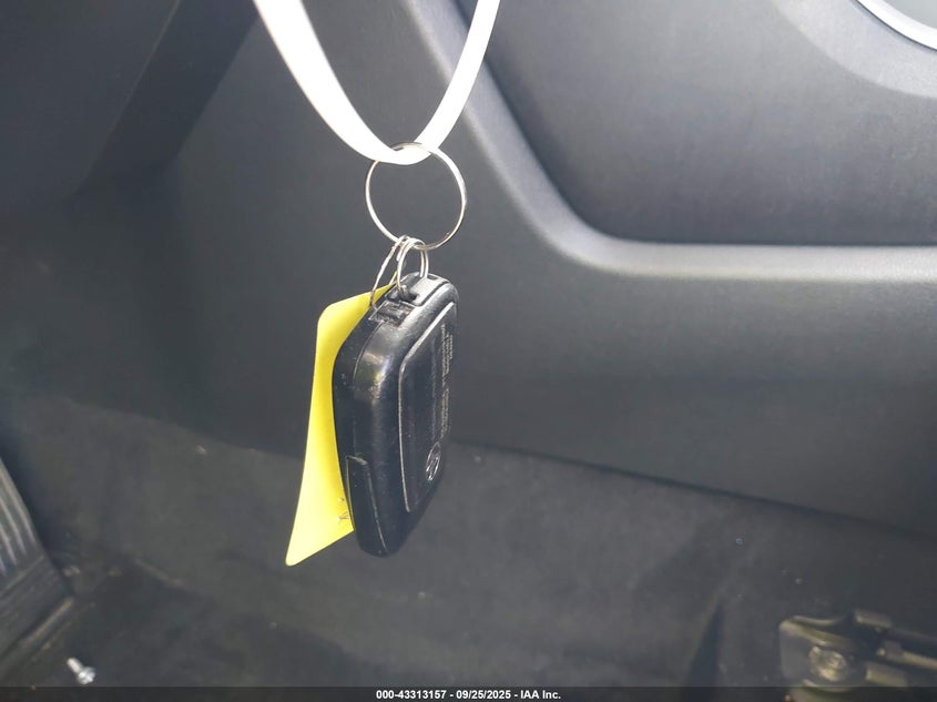 2022 TOYOTA HIGHLANDER LE 5TDZZRAH3NS139405