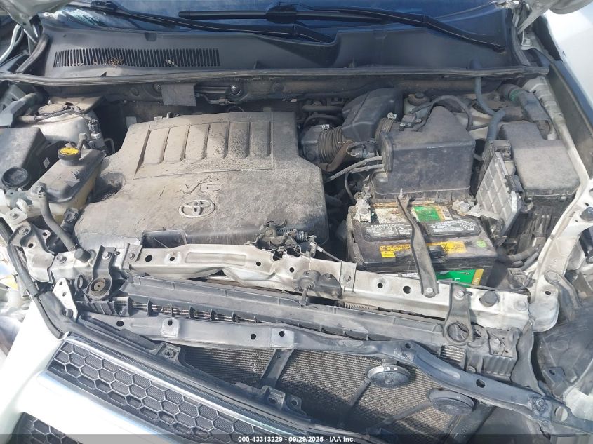 2009 Toyota Rav4 Limited V6 VIN: JTMBK31V195070458 Lot: 43313229