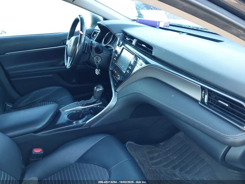 2019 TOYOTA CAMRY SE - 4T1B11HK8KU212881