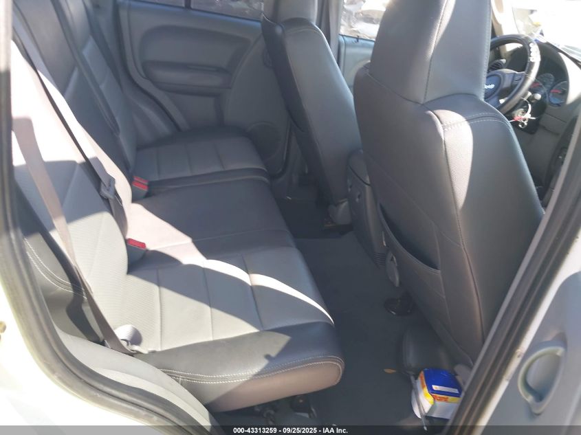 2007 Jeep Liberty Sport VIN: 1J4GL48K87W611561 Lot: 43313259