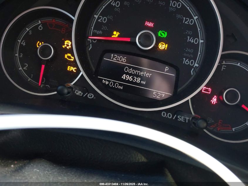 2018 Volkswagen Beetle 2.0T Coast/2.0T S VIN: 3VWFD7AT7JM704868 Lot: 43313404