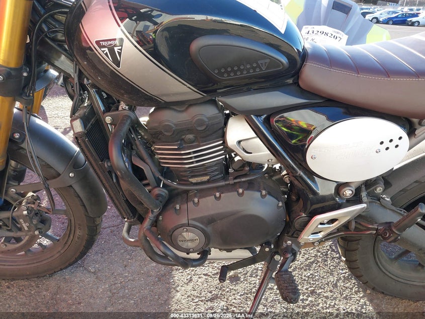 SMTT147Y6RNA18326 2024   photo no. 9