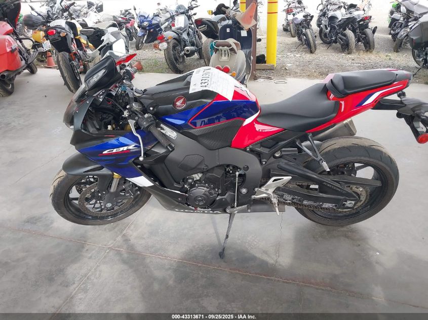 2024 Honda Cbr1000 Ra VIN: JH2SC7756RK700253 Lot: 43313671