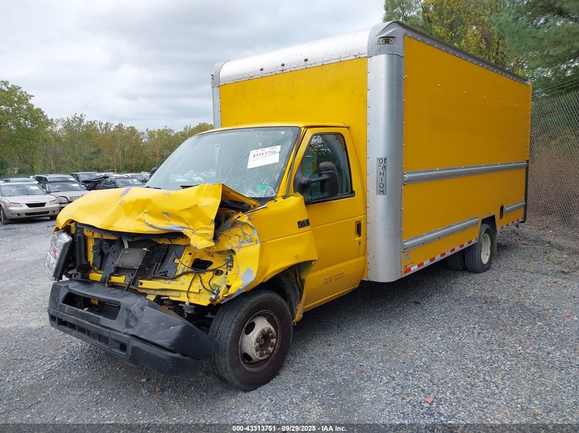 1FDWE3FS4KDC15636 2019 FORD ECONOLINE photo no. 2