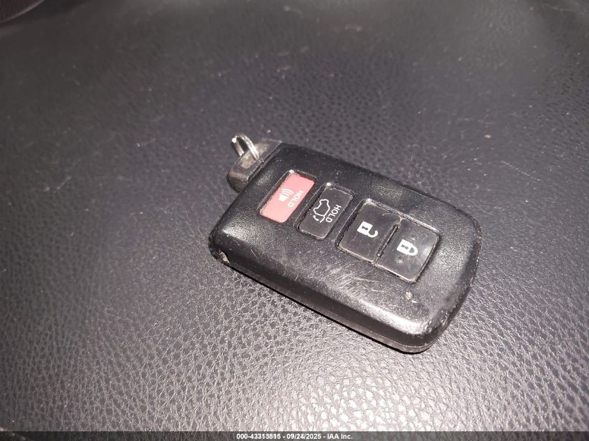 2018 Toyota Highlander Xle VIN: 5TDJZRFH3JS532157 Lot: 43313815