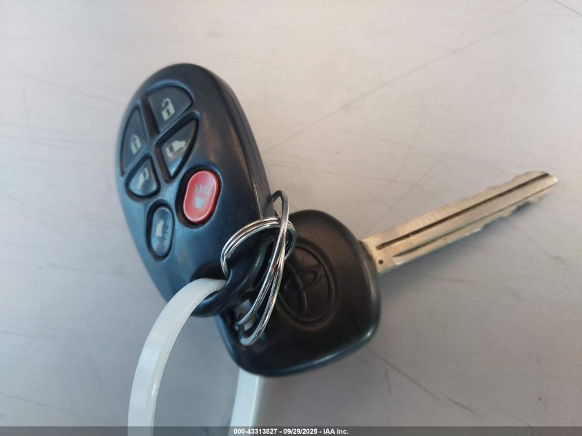 2005 Toyota Sienna Xle Limited VIN: 5TDZA22C15S250472 Lot: 43313827