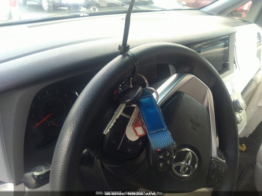 2015 Toyota Sienna Le 7 Passenger VIN: 5TDJK3DC0FS120875 Lot: 43313882