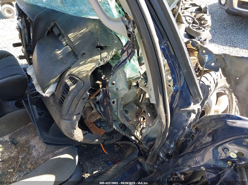 4F2YZ94194KM31866 2004 MAZDA TRIBUTE photo no. 20