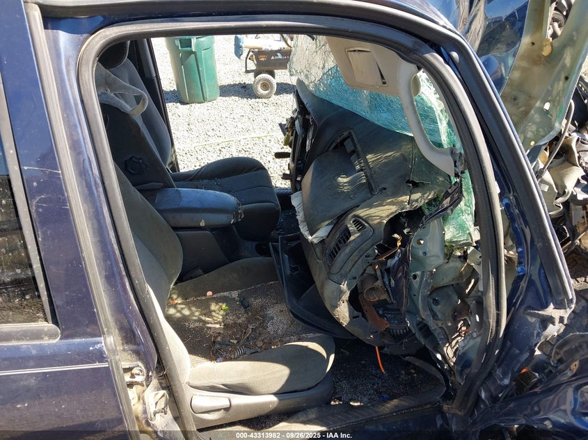 4F2YZ94194KM31866 2004 MAZDA TRIBUTE photo no. 5