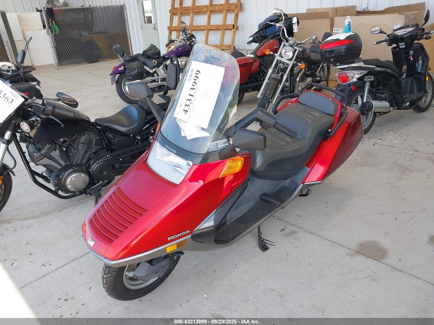 JH2MF0205GK005956 HONDA CN250 Photo 1