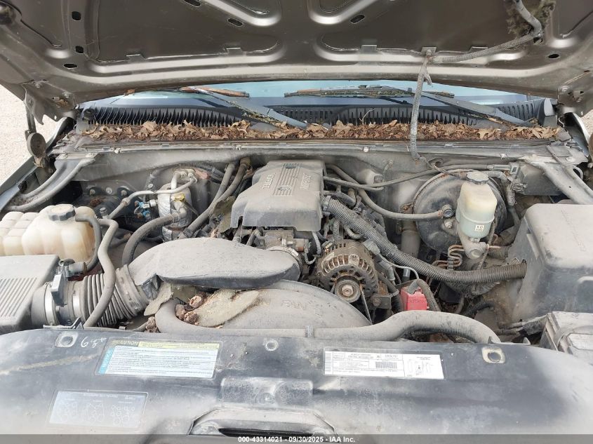 2000 Chevrolet Silverado 1500 VIN: 1GCEC14V5YE278481 Lot: 43314021