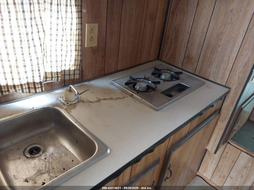 2000 Chevrolet Silverado 1500 VIN: 1GCEC14V5YE278481 Lot: 43314021