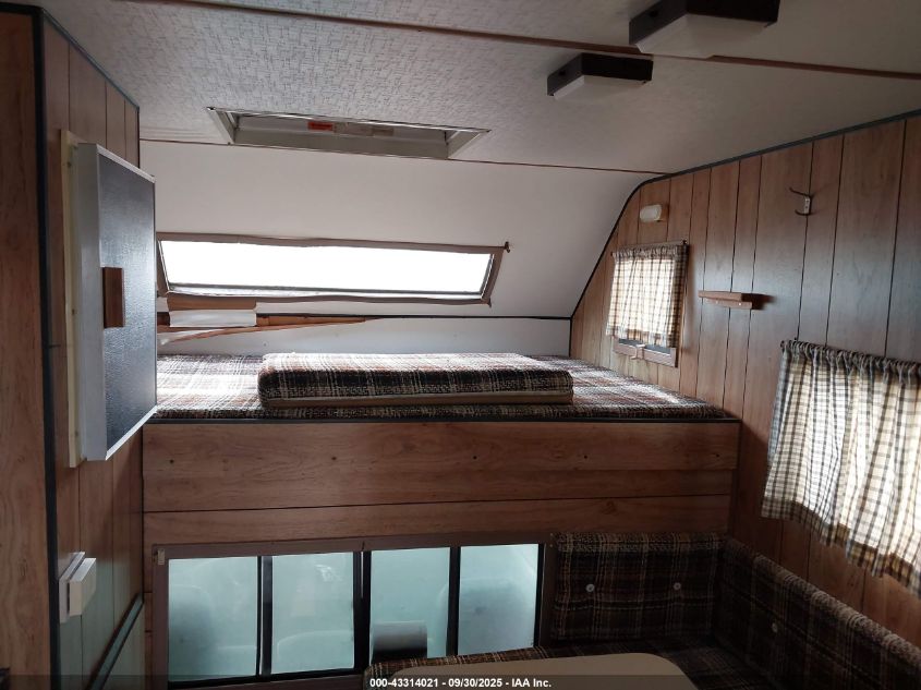 2000 Chevrolet Silverado 1500 VIN: 1GCEC14V5YE278481 Lot: 43314021