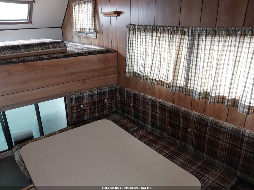 2000 Chevrolet Silverado 1500 VIN: 1GCEC14V5YE278481 Lot: 43314021