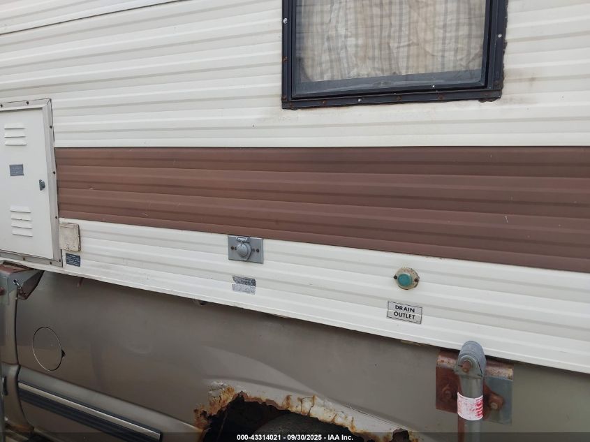 2000 Chevrolet Silverado 1500 VIN: 1GCEC14V5YE278481 Lot: 43314021