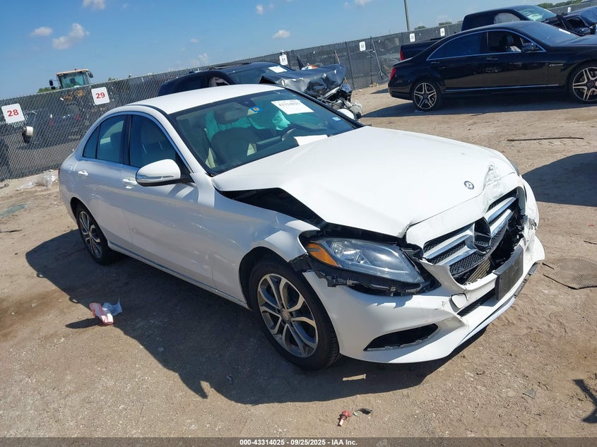 2015 MERCEDES-BENZ C 300 - 55SWF4JB3FU062761