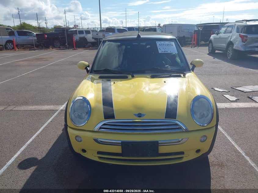 2006 Mini Cooper VIN: WMWRF33556TG14760 Lot: 43314058