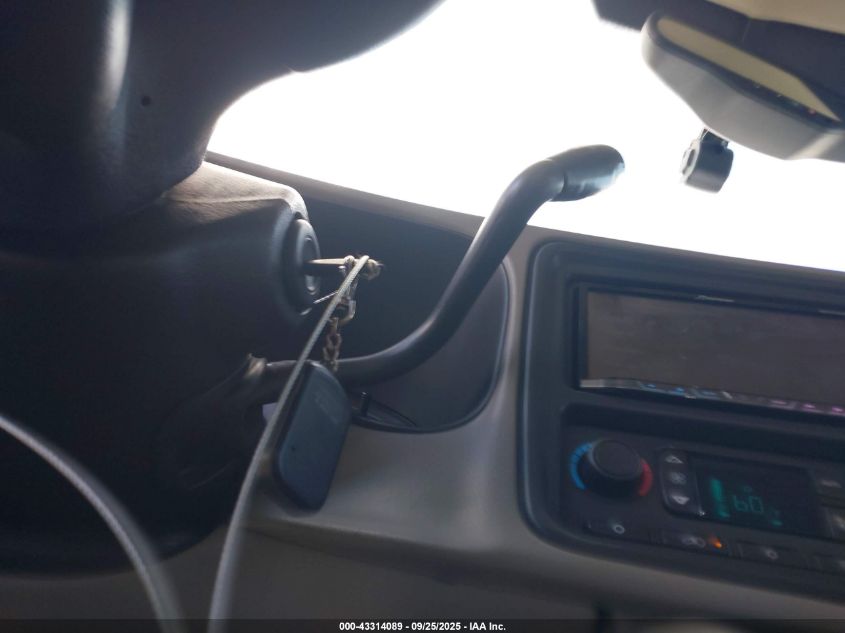 2004 Chevrolet Silverado 1500 Z71 VIN: 2GCEK13T941423391 Lot: 43314089