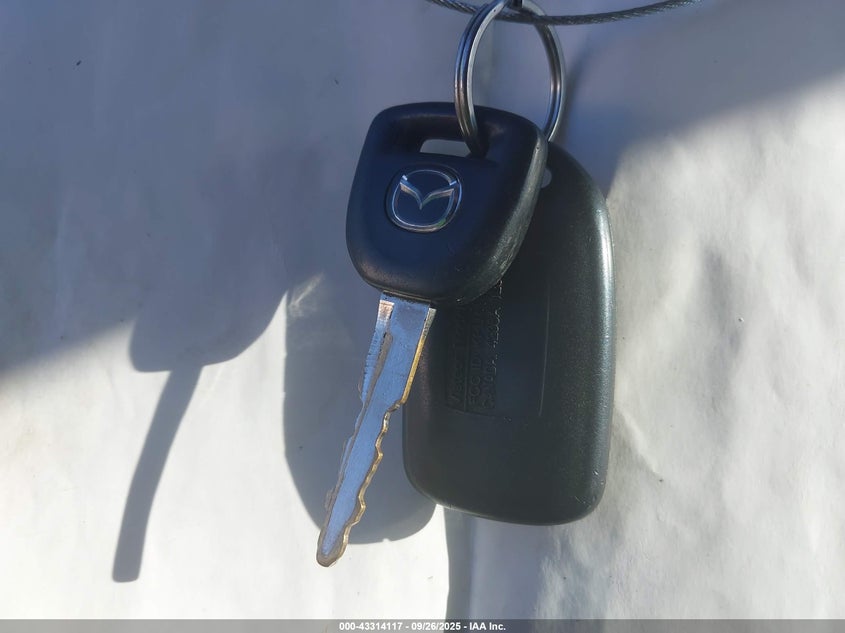 2004 Mazda Mazda6 S VIN: 1YVHP80D145N98392 Lot: 43314117