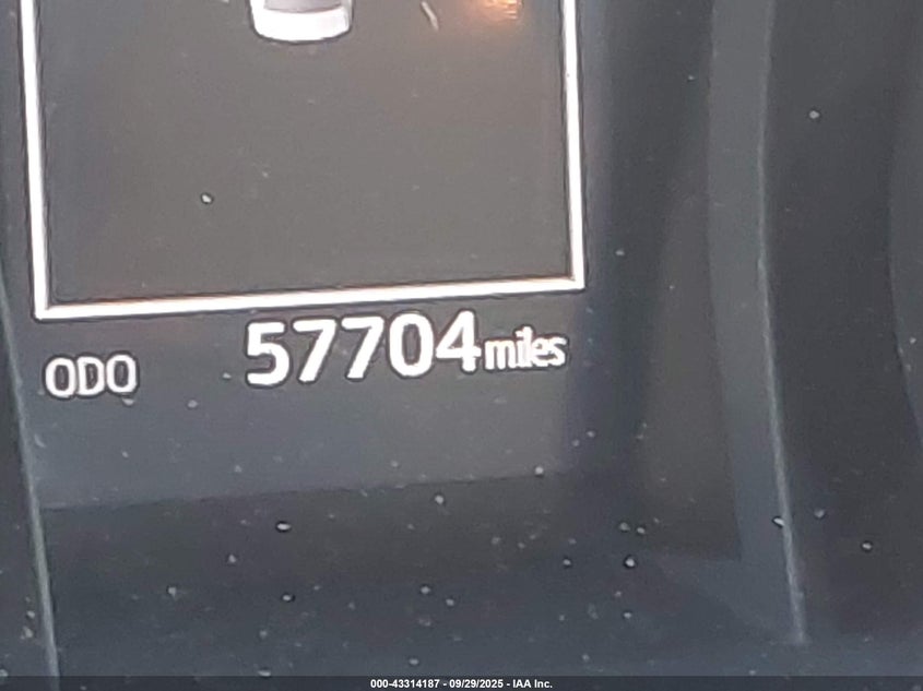 2018 TOYOTA CAMRY LE - 4T1B11HK4JU558327