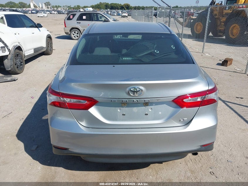 2018 TOYOTA CAMRY LE - 4T1B11HK4JU558327