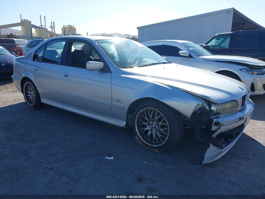 WBADT634X2CH93142 2002 BMW 530Ia auction photo 1