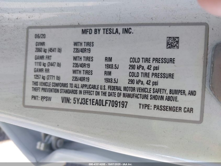 2020 Tesla Model 3 Standard Range Plus Rear-Wheel Drive/Standard Range Rear-Wheel Drive VIN: 5YJ3E1EA0LF709197 Lot: 43314289