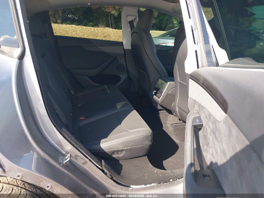 2026 Tesla Model Y Long Range Dual Motor All-Wheel Drive/Long Range Launch Series VIN: 7SAYGDEE5TF334298 Lot: 43314430