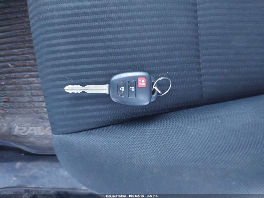 2017 TOYOTA RAV4 LE - 2T3BFREV9HW628582