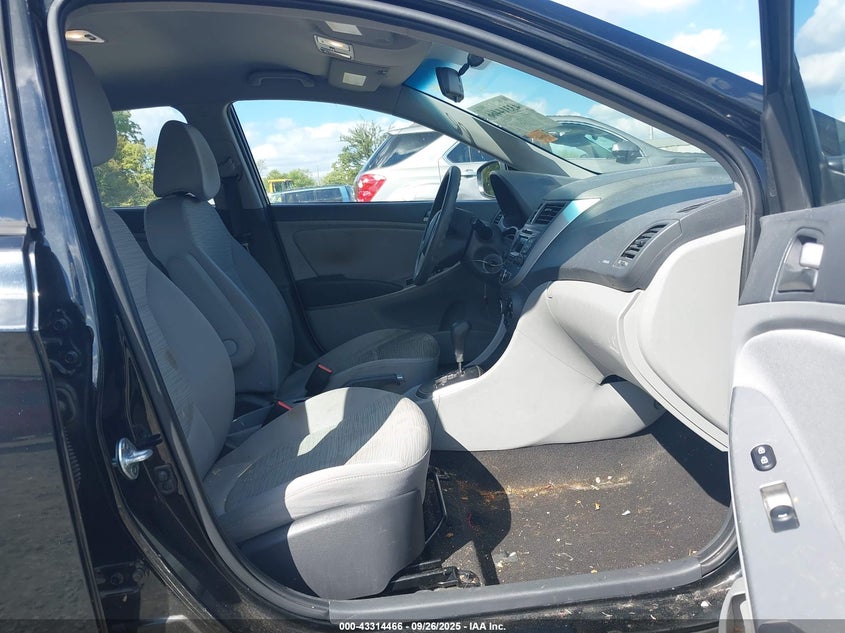 2017 HYUNDAI ACCENT SE - KMHCT5AEXHU321300