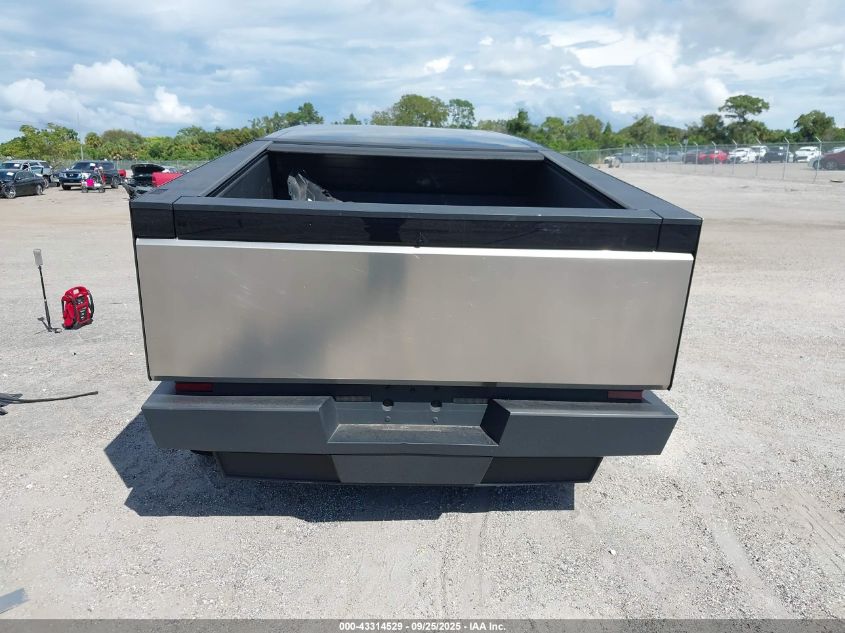 2024 Tesla Cybertruck All-Wheel Drive VIN: 7G2CEHEDXRA031919 Lot: 43314529