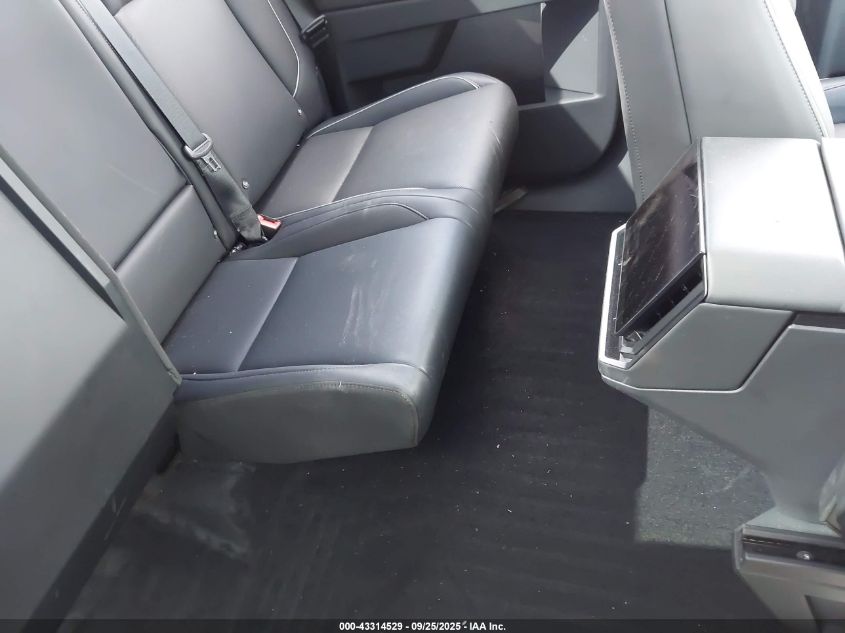 2024 Tesla Cybertruck All-Wheel Drive VIN: 7G2CEHEDXRA031919 Lot: 43314529