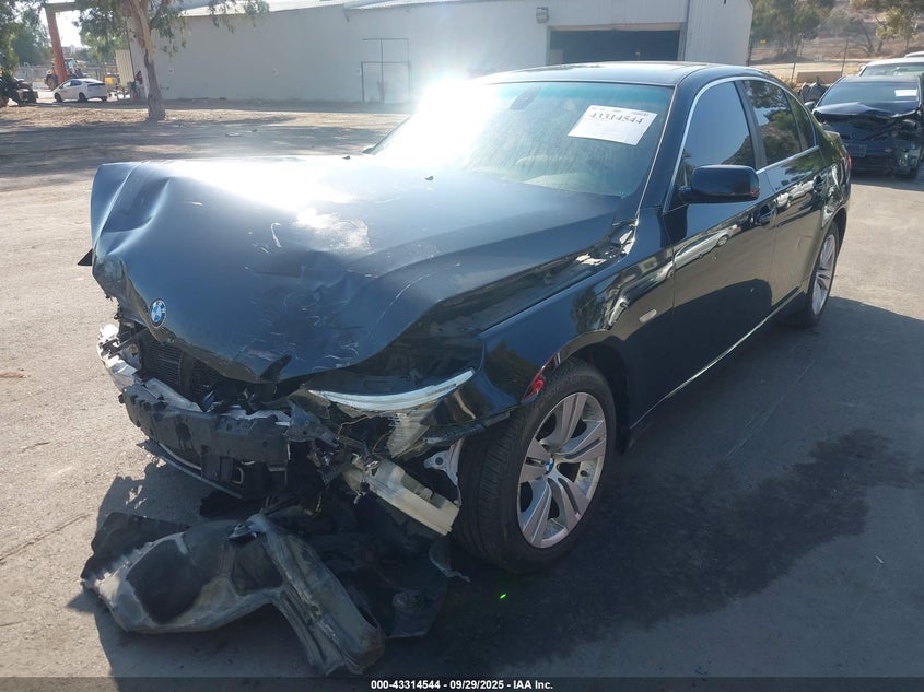 2009 BMW 528I