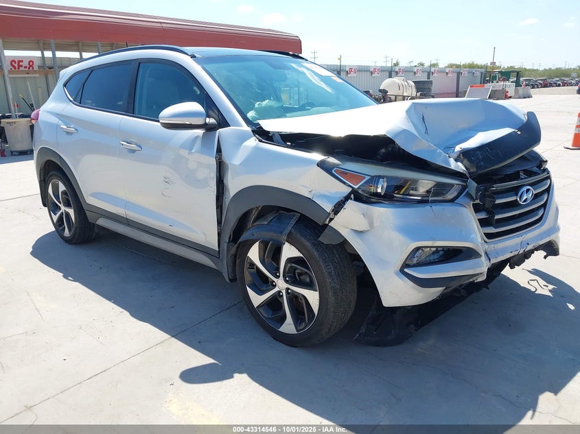 2017 HYUNDAI TUCSON VALUE - KM8J3CA29HU567871