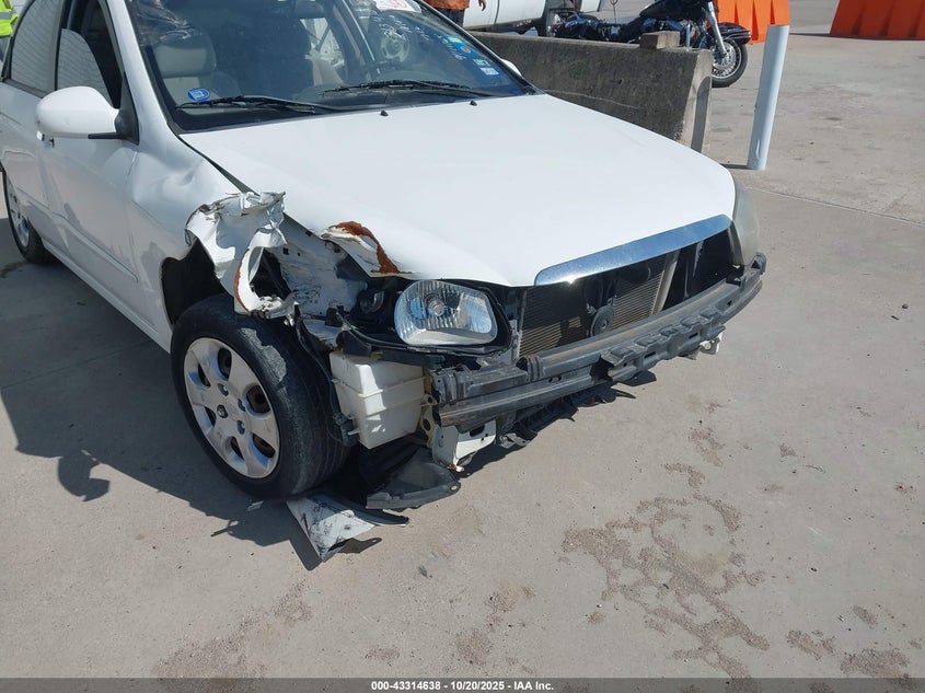 2009 Kia Spectra Lx VIN: KNAFE221795602663 Lot: 43314638