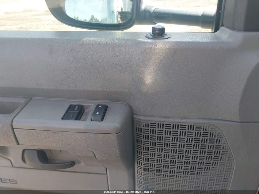 2017 Ford E-450 Cutaway VIN: 1FDXE4FS8HDC61151 Lot: 43314643