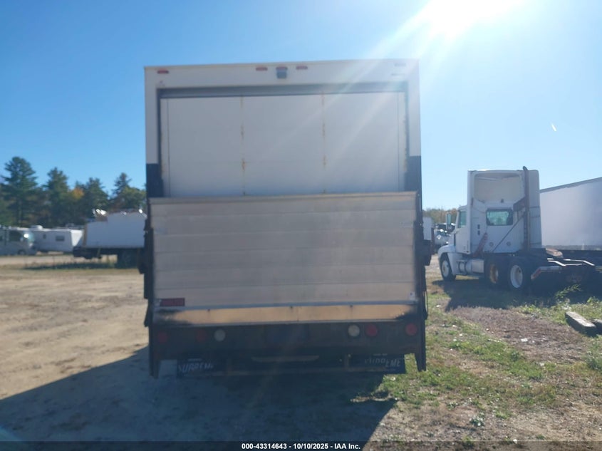 2017 Ford E-450 Cutaway VIN: 1FDXE4FS8HDC61151 Lot: 43314643