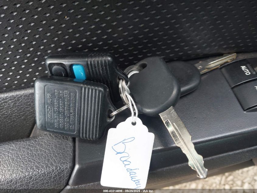 2007 Ford Mustang Gt Deluxe/Gt Premium VIN: 1ZVHT82H675250977 Lot: 43314696